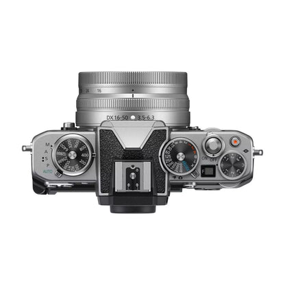 Nikon Z fc + 16-50 mm + 50-250 mm VR